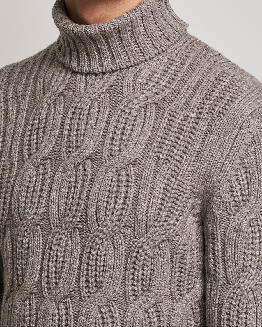 Mies | Puserot | Gran Sasso | Cable Knitted Wool/Cashmere Roll Neck Brown
