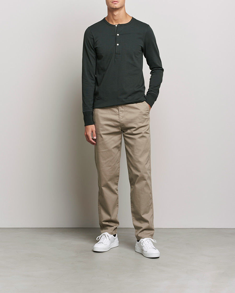 Mies | Pitkähihaiset t-paidat | Merz b. Schwanen | Classic Organic Cotton Henley Sweater Forest