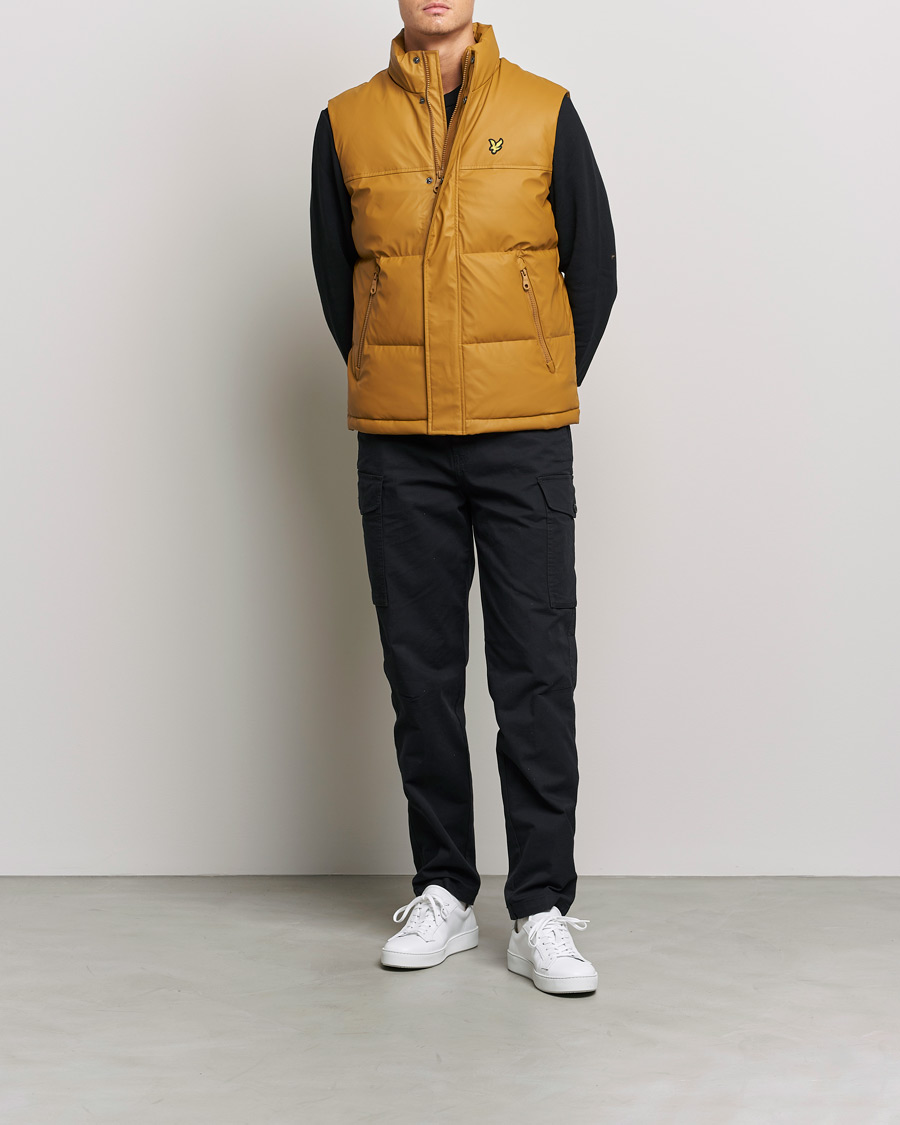 Mies | Takit | Lyle & Scott | Rubberised Wadded Gilet Vest Anniversary Gold