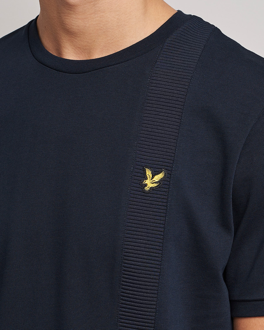 Mies | T-paidat | Lyle & Scott | Panelled Tee Navy