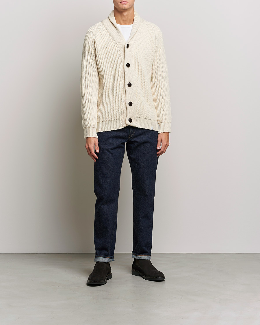 Mies | Puserot | Peregrine | Wilkinson Ribbed Wool Cardigan Cream