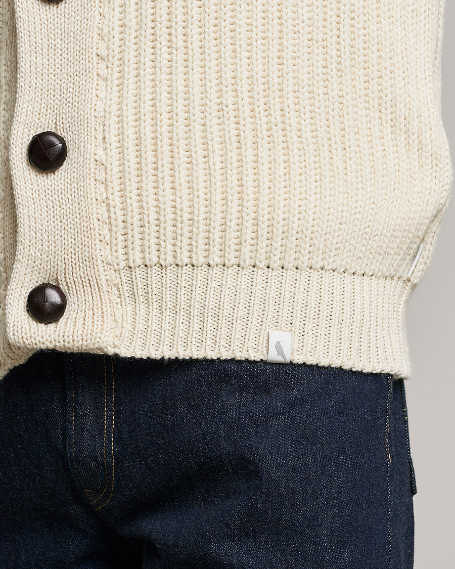Mies | Puserot | Peregrine | Wilkinson Ribbed Wool Cardigan Cream