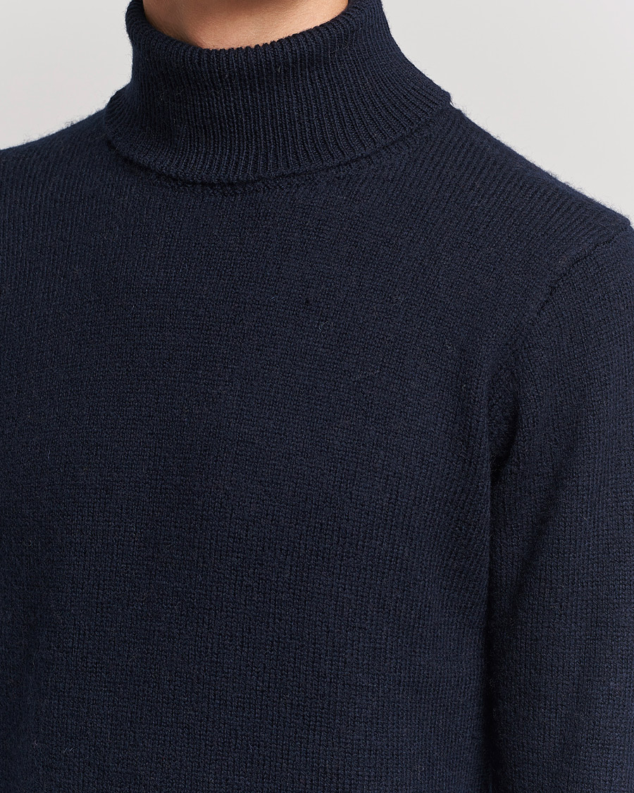 Mies | Puserot | Peregrine | Maker's Stitch Merino Polo Navy