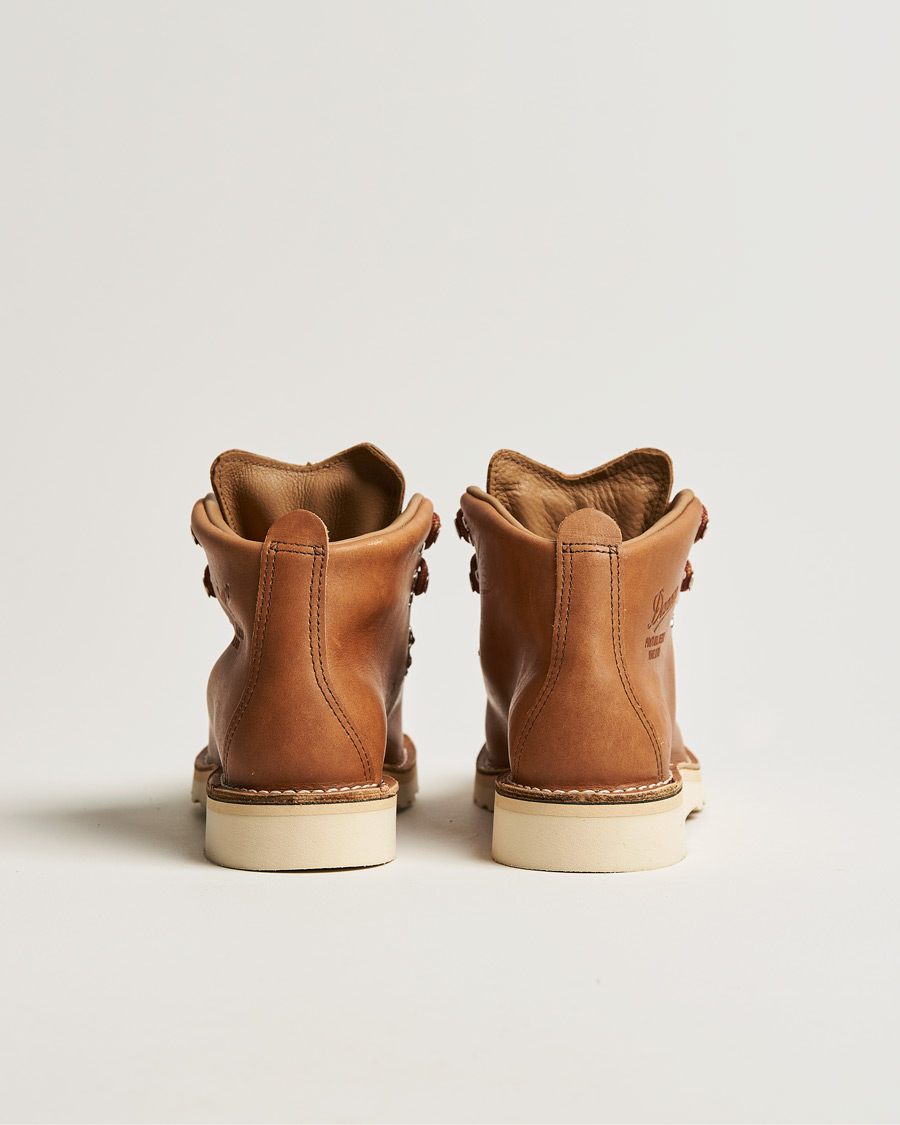 Mies | Nilkkurit | Danner | Mountain Light GORE-TEX Boot Kenton