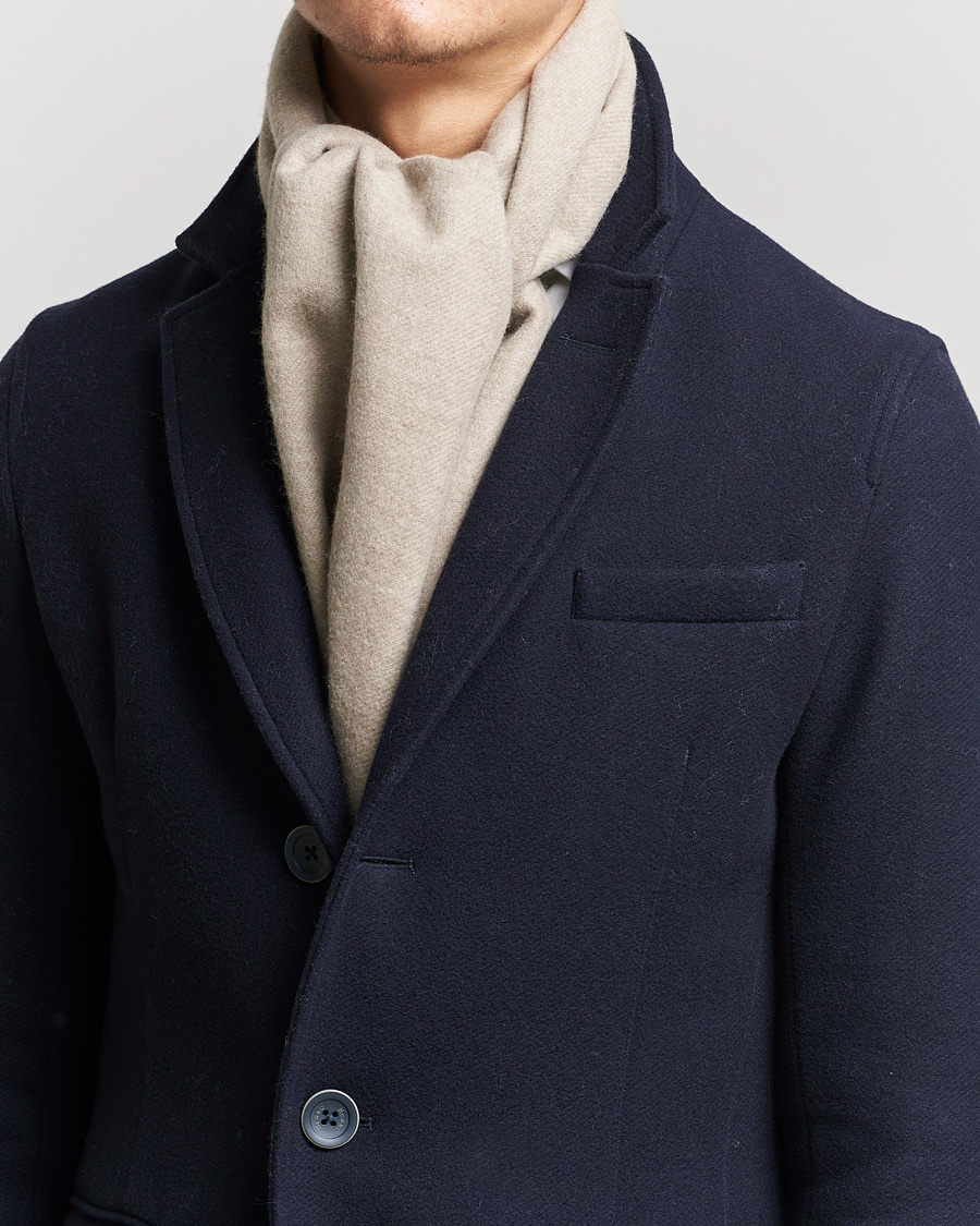 Mies |  | Begg & Co | Vier Lambswool/Cashmere Solid Scarf Mushroom