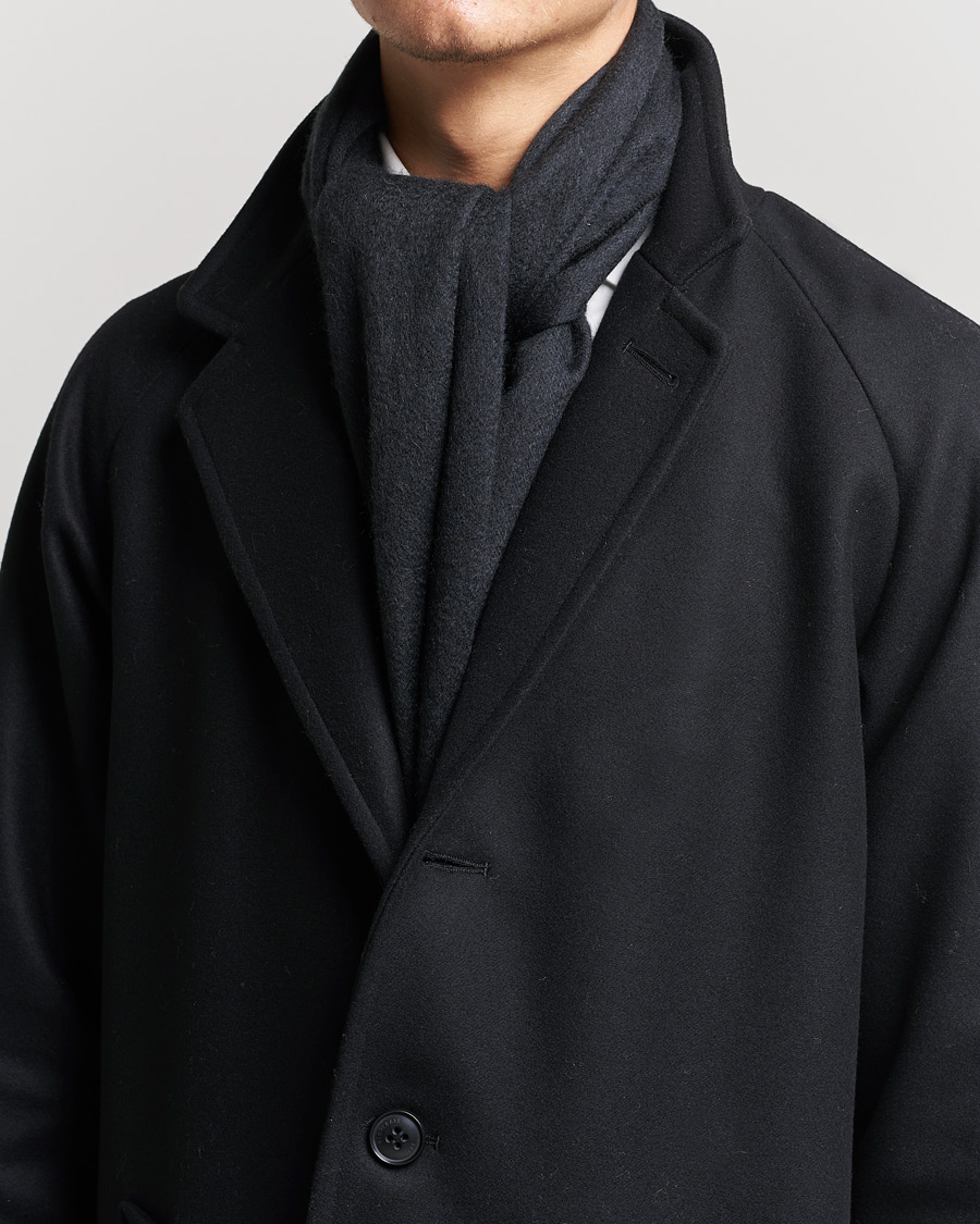 Mies | Begg & Co Arran Cashmere Scarf Slate Green | Begg & Co | Arran Cashmere Scarf Slate Green