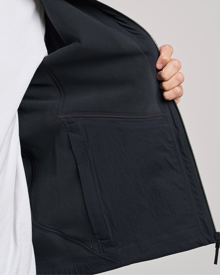 Mies | Takit | Arc'teryx Veilance | Spere Stretch Softshell Jacket Black