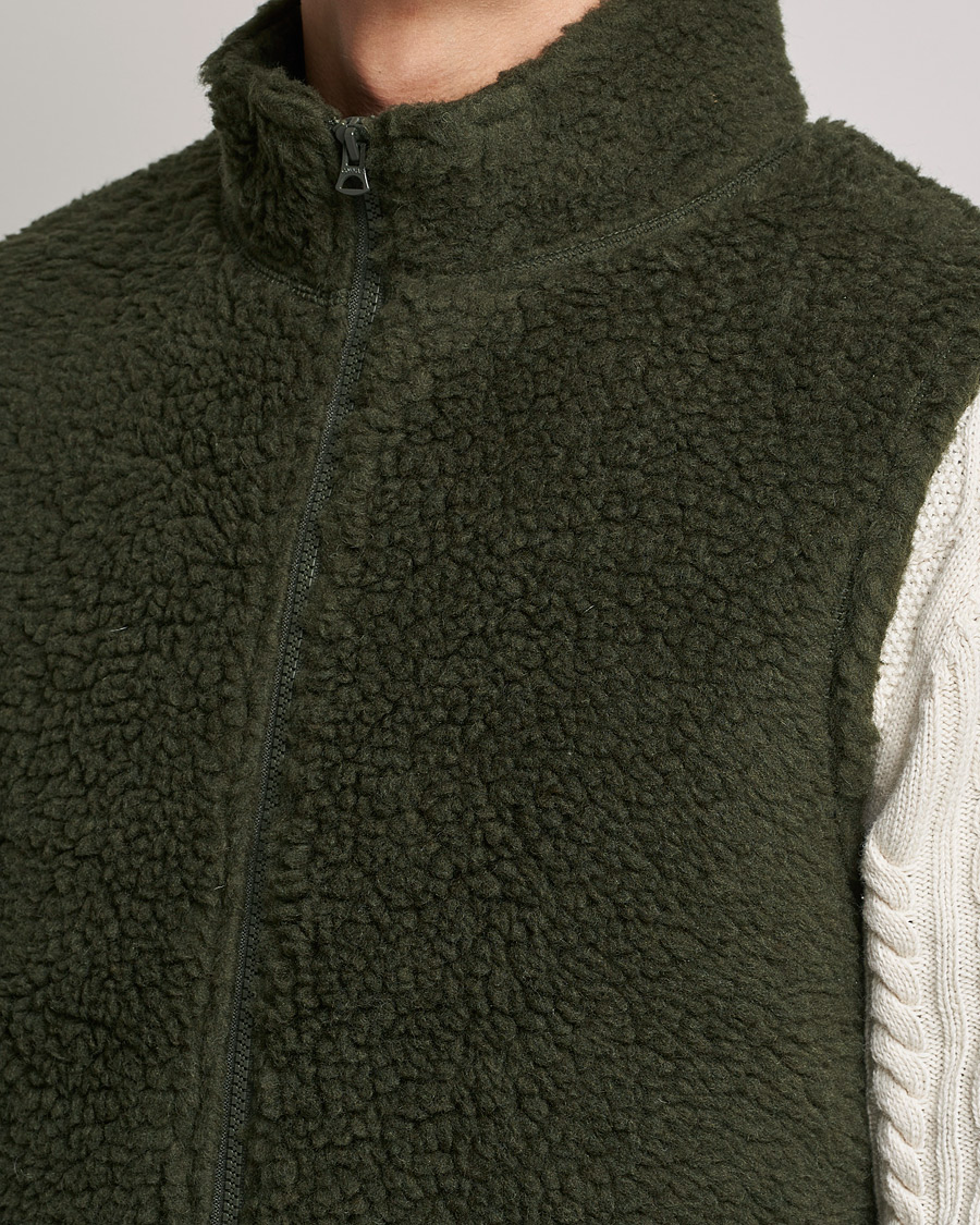 Mies | Takit | BEAMS PLUS | Boa Fleece Vest Forest Green