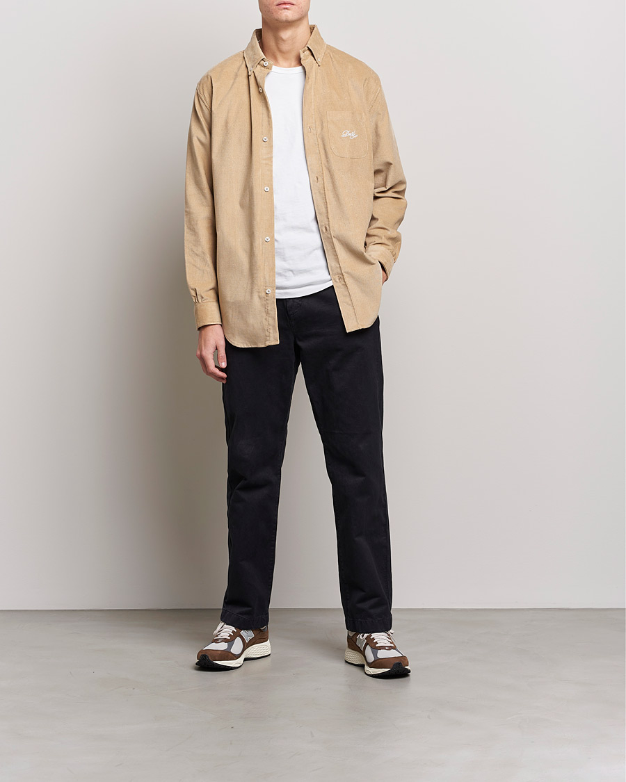 Mies | Kauluspaidat | Drôle de Monsieur | Corduroy Oversize Shirt Beige