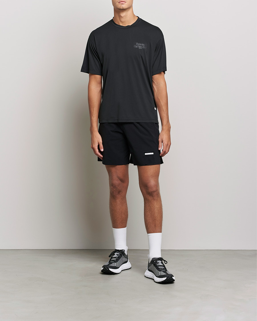 Mies | T-paidat | Satisfy | AuraLite T-Shirt Black