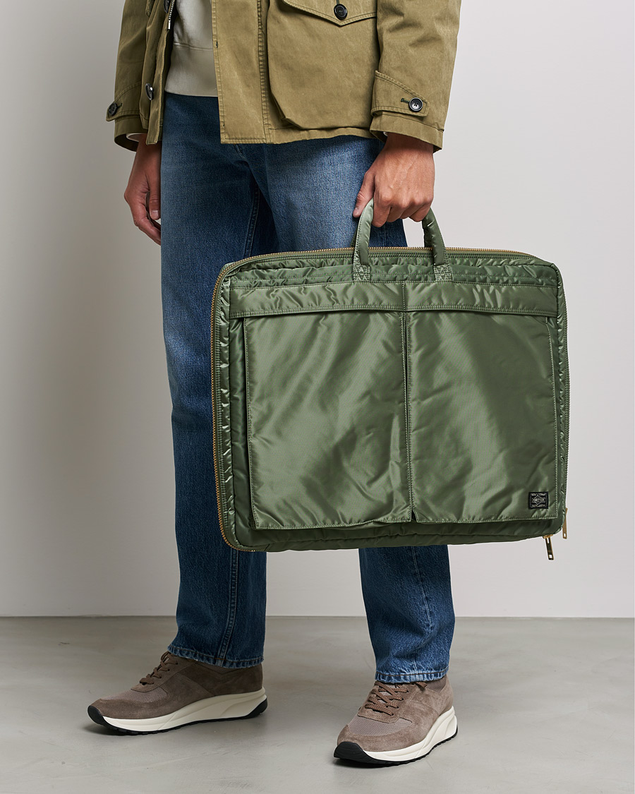 Mies | Porter-Yoshida & Co. Tanker Garment Bag Sage Green | Porter-Yoshida & Co. | Tanker Garment Bag Sage Green