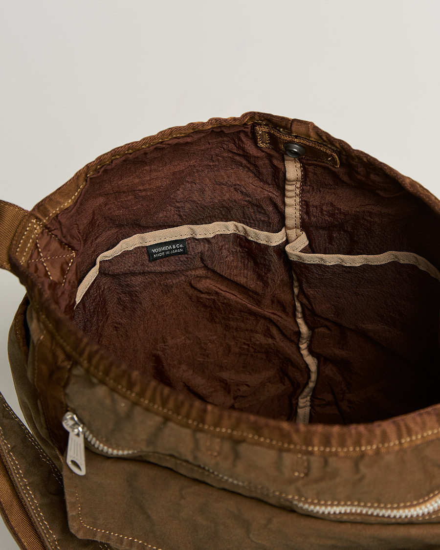 Mies | Porter-Yoshida & Co. Crag Shoulder Bag Coyote | Porter-Yoshida & Co. | Crag Shoulder Bag Coyote