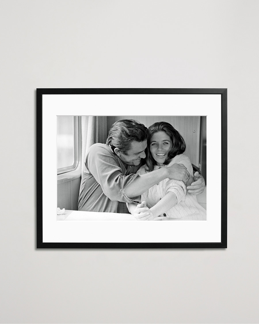 Mies | Taulut | Sonic Editions | Framed Johnny Cash and June Carter Cash 