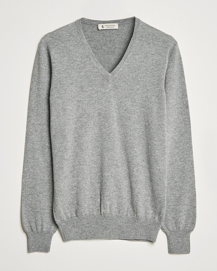 Mies | Puserot | Piacenza Cashmere | Cashmere V Neck Sweater Light Grey