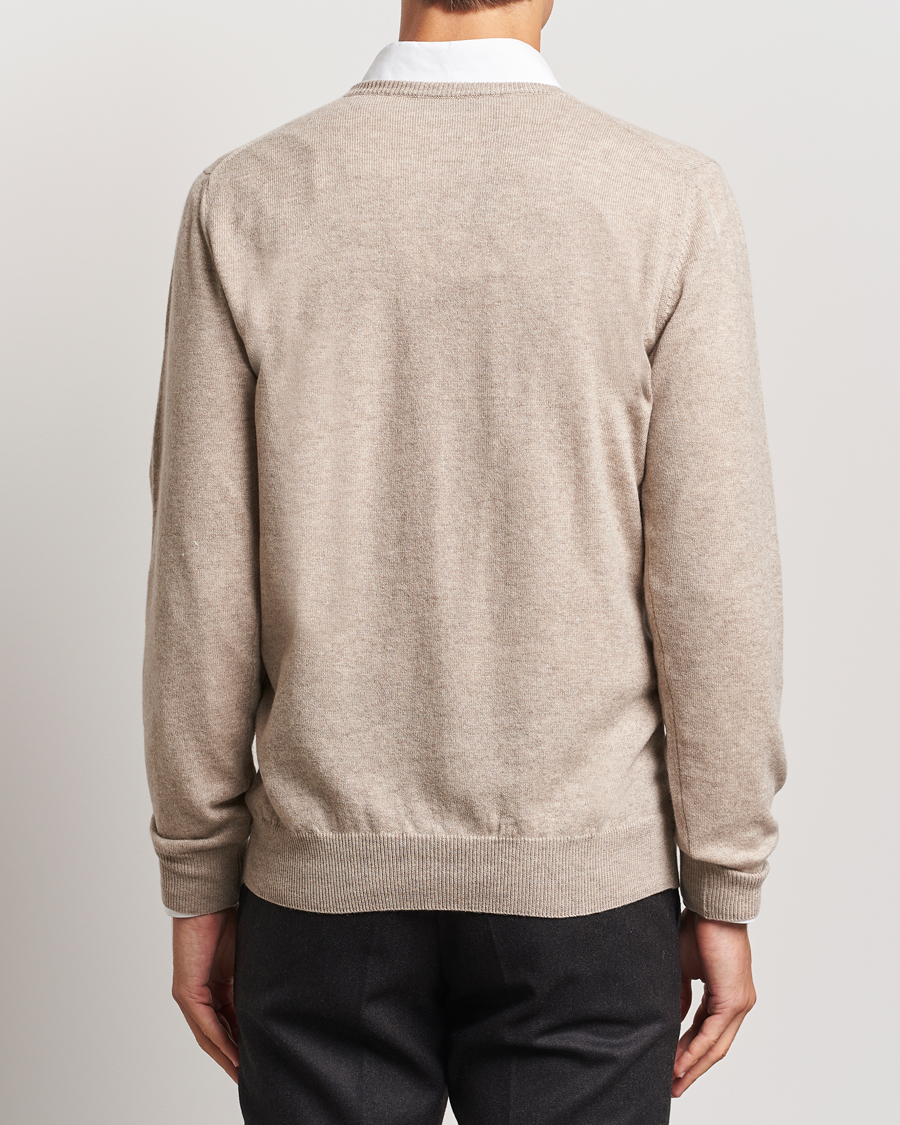 Mies | Puserot | Piacenza Cashmere | Cashmere V Neck Sweater Beige