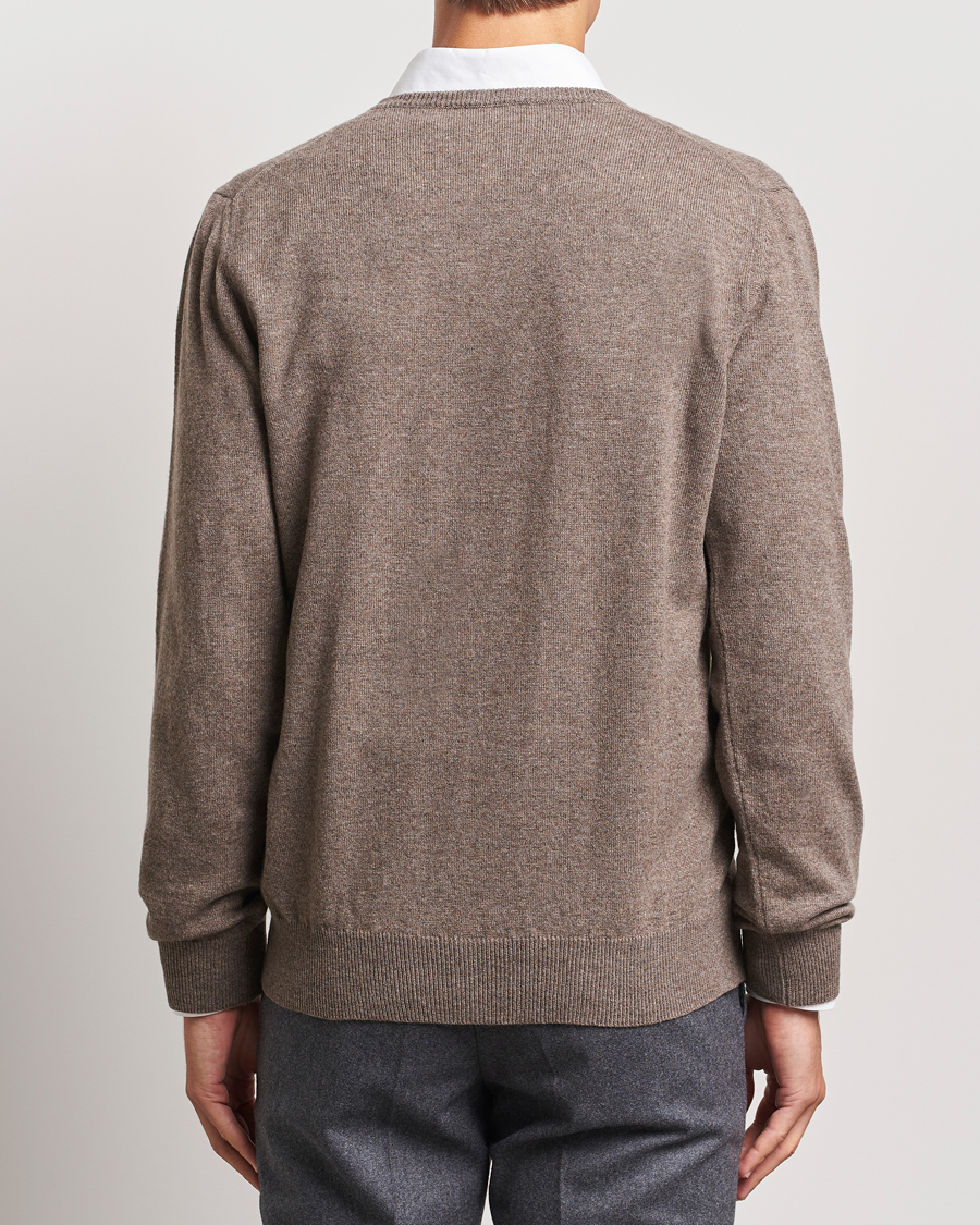 Mies | Puserot | Piacenza Cashmere | Cashmere V Neck Sweater Brown