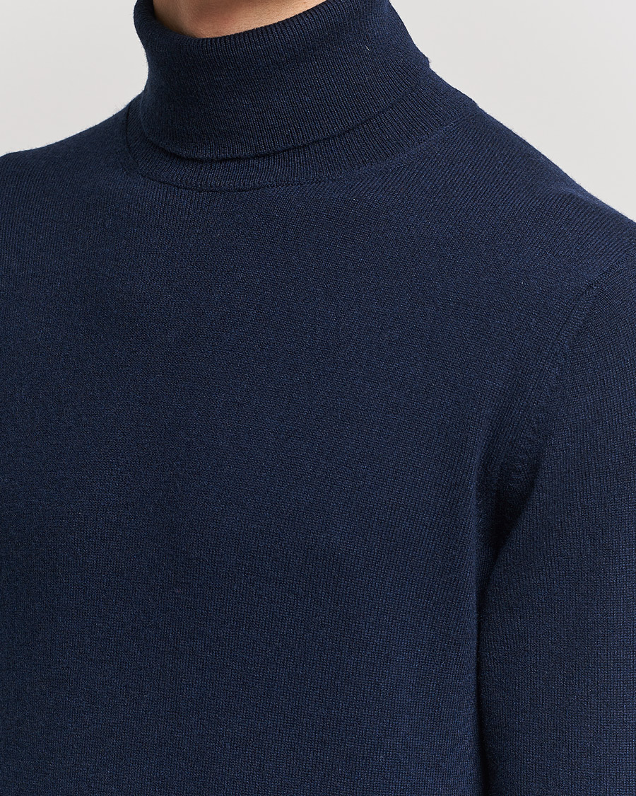 Mies | Puserot | Piacenza Cashmere | Cashmere Rollneck Sweater Navy