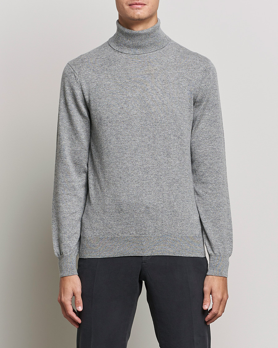Mies | Kashmirneuleet | Piacenza Cashmere | Cashmere Rollneck Sweater Light Grey