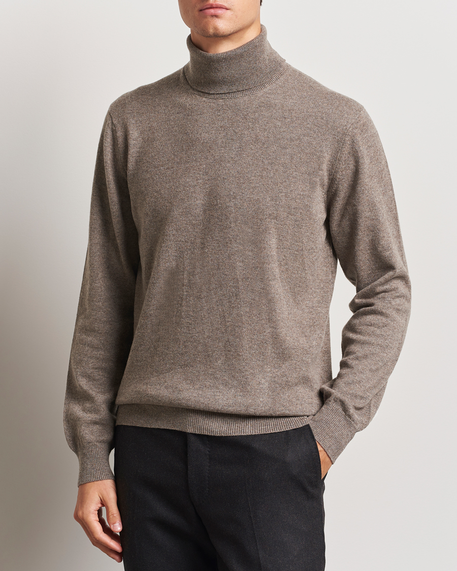 Mies | Puserot | Piacenza Cashmere | Cashmere Rollneck Sweater Brown