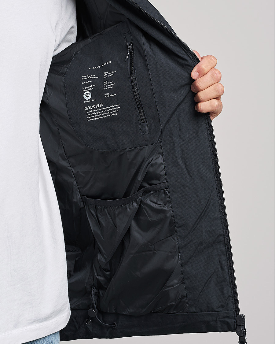 Mies | Takit | A Day's March | Yangra Puffer Jacket Black