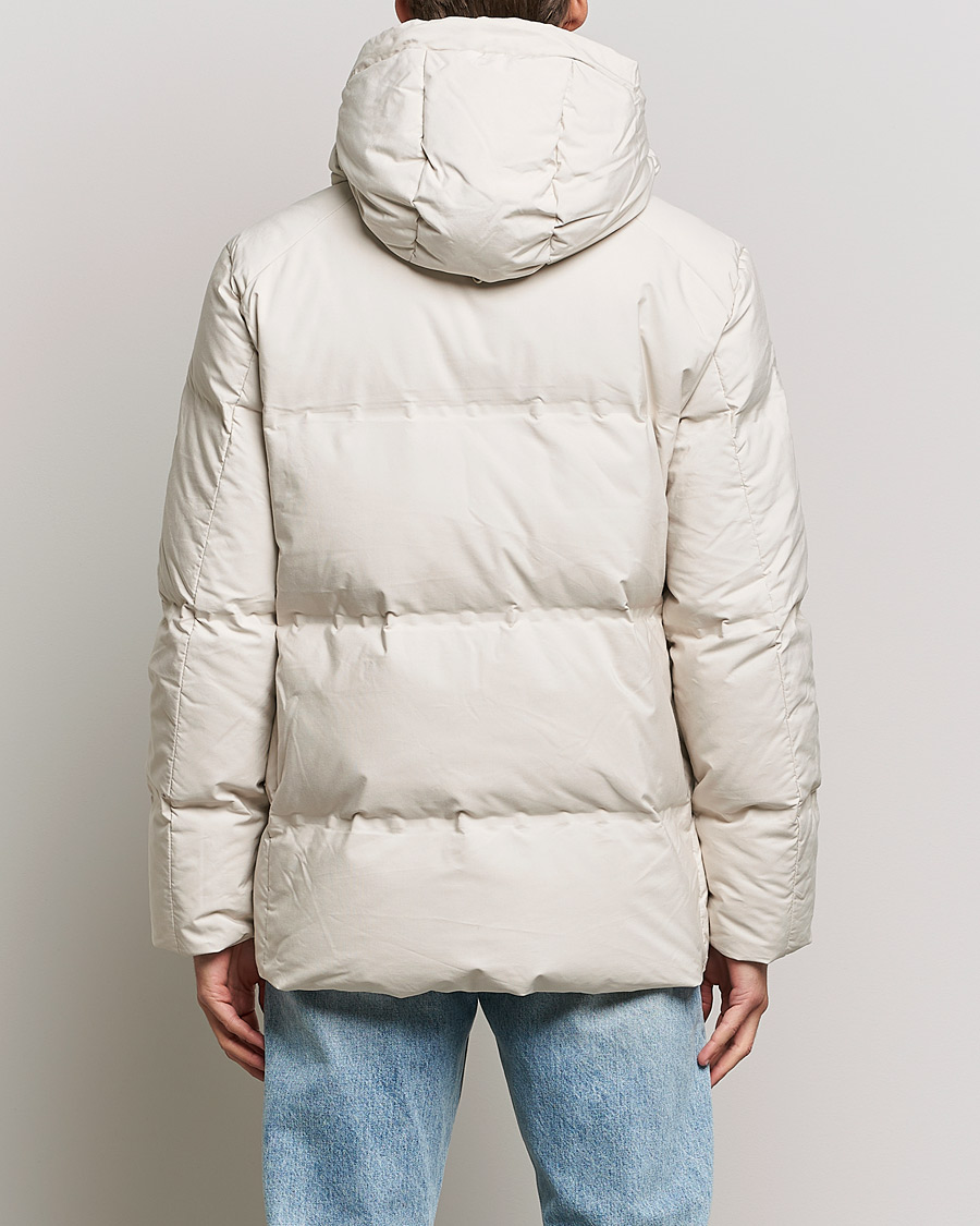 Mies | Takit | A Day's March | Yangra Puffer Jacket Sand