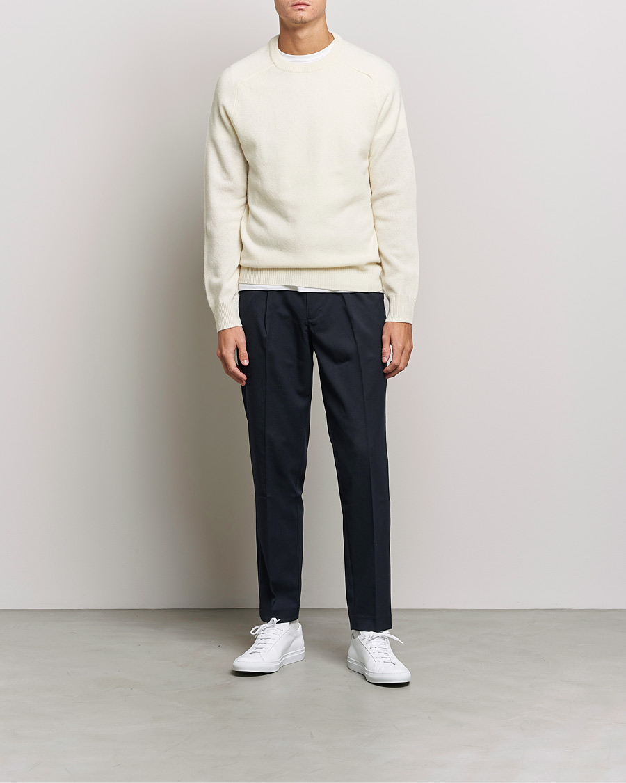 Mies | Business & Beyond | A Day's March | Brodick Lambswool Sweater Off White