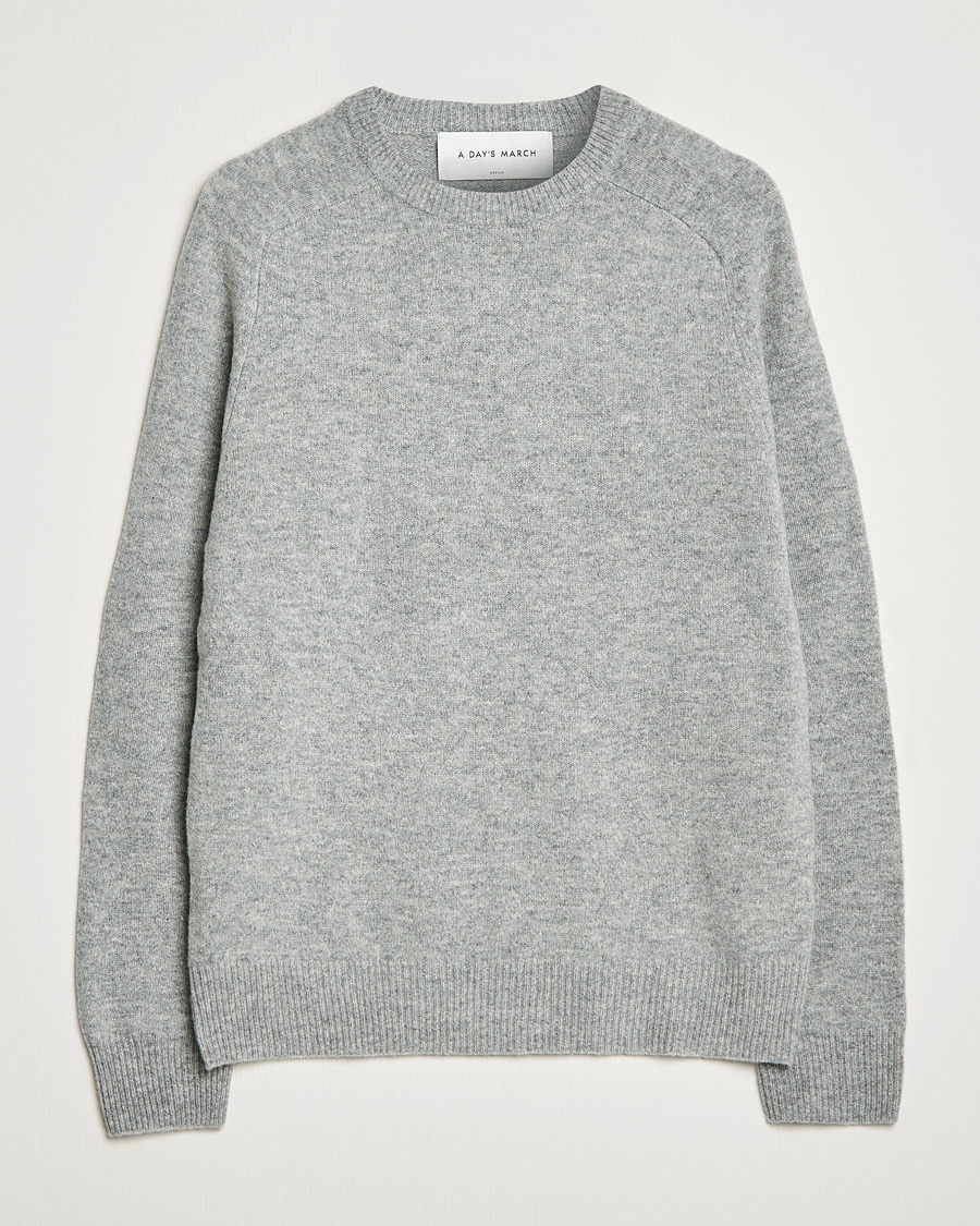 Mies | Puserot | A Day's March | Brodick Lambswool Sweater Grey Melange