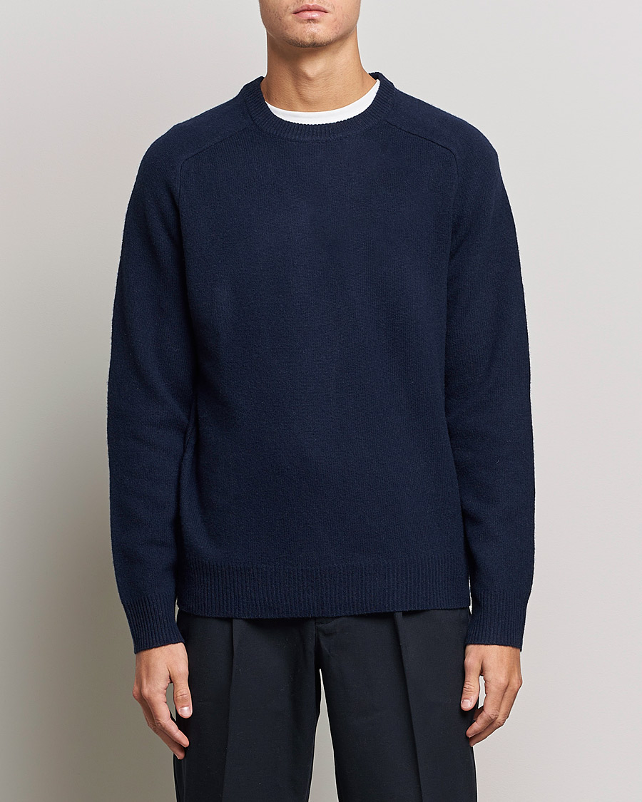Mies | A Day's March | A Day's March | Brodick Lambswool Sweater Navy
