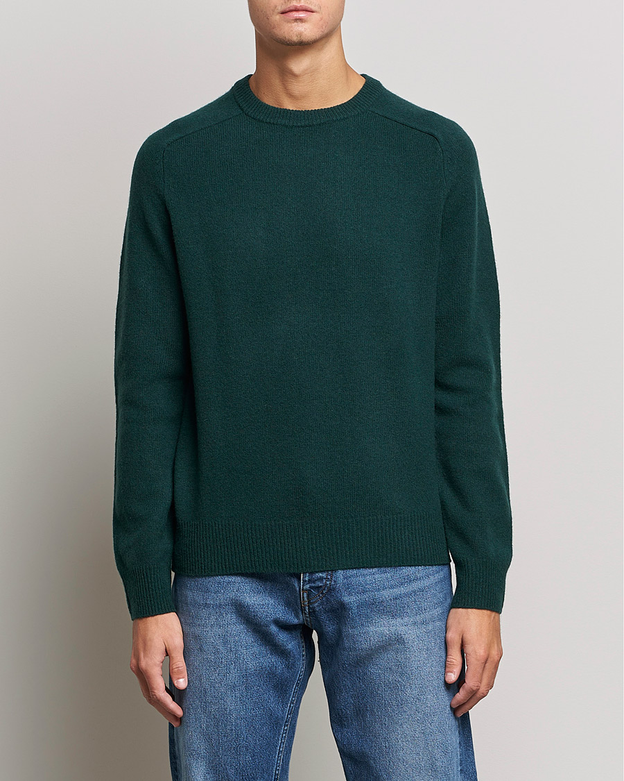 Mies | A Day's March | A Day's March | Brodick Lambswool Sweater Bottle Green