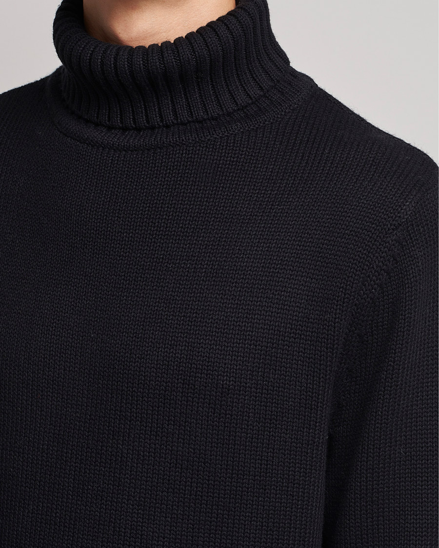 Mies | Puserot | A Day's March | Forres Cotton/Cashmere Rollneck Black