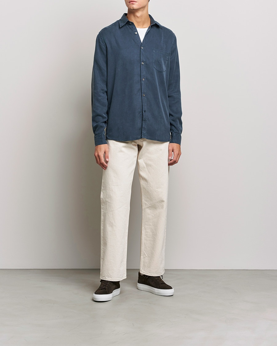 Mies | Rennot paidat | A Day's March | Daintree Tencel Shirt Navy