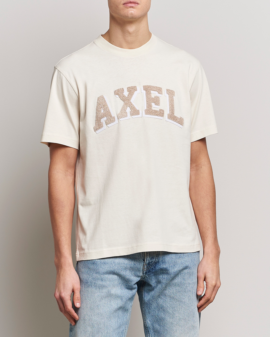 Mies |  | Axel Arigato | Axel Arc T-Shirt Pale Beige