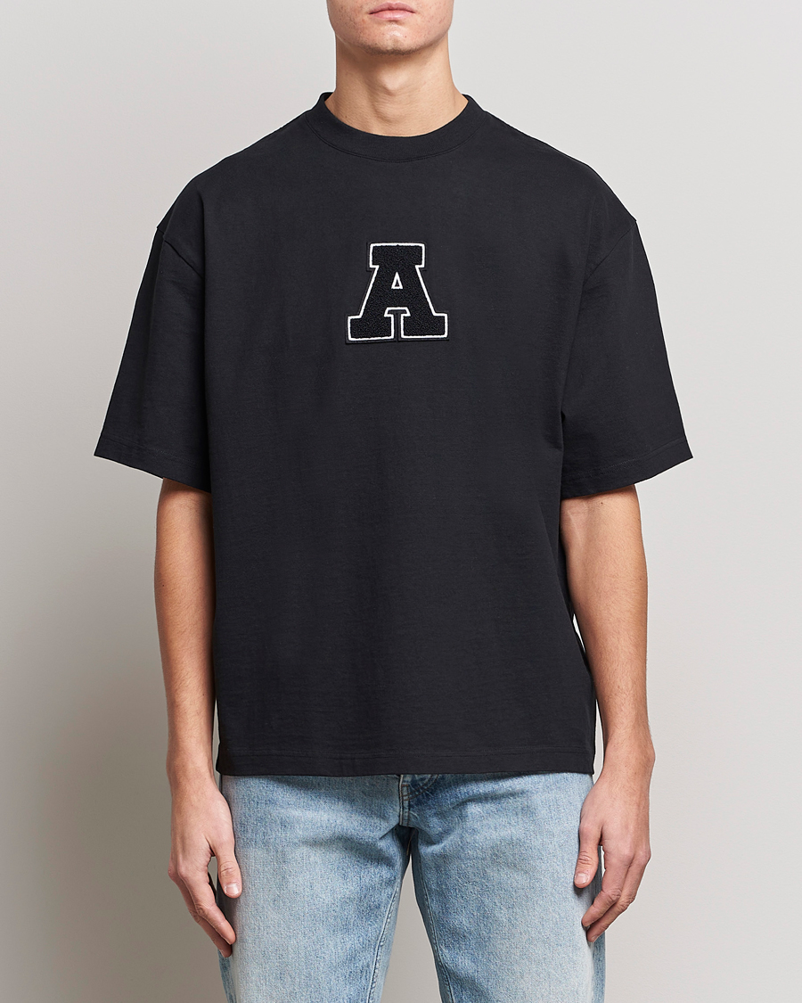 Mies |  | Axel Arigato | College A T-Shirt Black