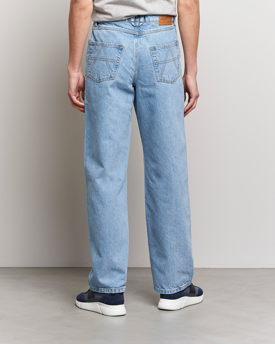 Mies | Farkut | Axel Arigato | Zine Relaxed Fit Jeans Light Blue