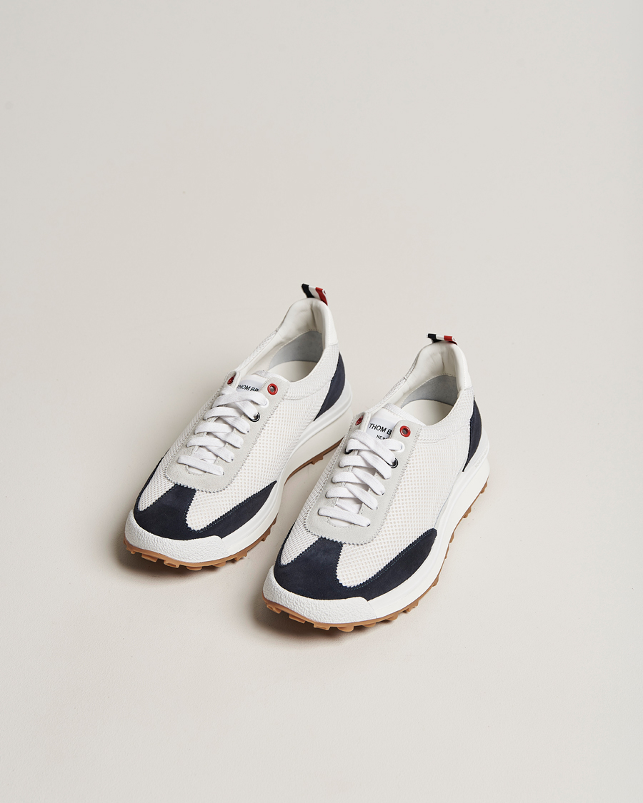 Mies |  | Thom Browne | Tech Runner  White/Navy Suede