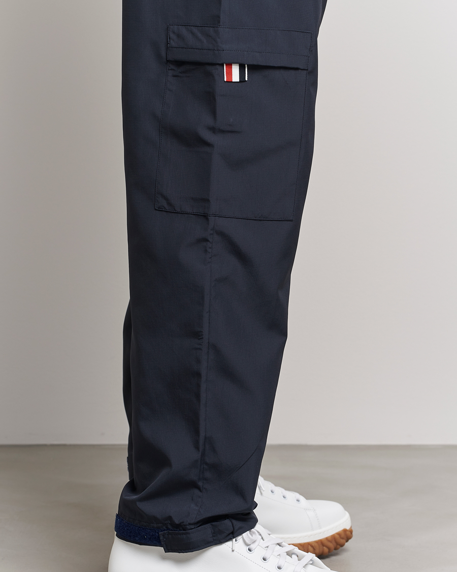 Mies | Housut | Thom Browne | Packable Ripstop Trousers Navy