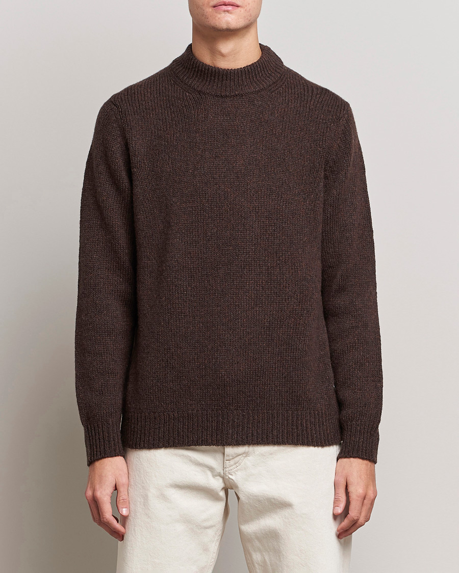 Mies | Puserot | NN07 | Nick Knitted Merino Mock Neck Dark Brown