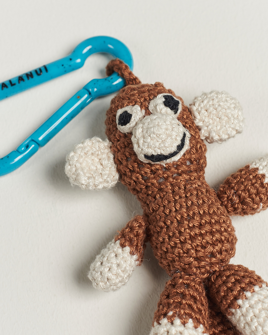 Mies | Avaimenperät | Alanui | Handmade Monkey Crochet Key Holder Brown
