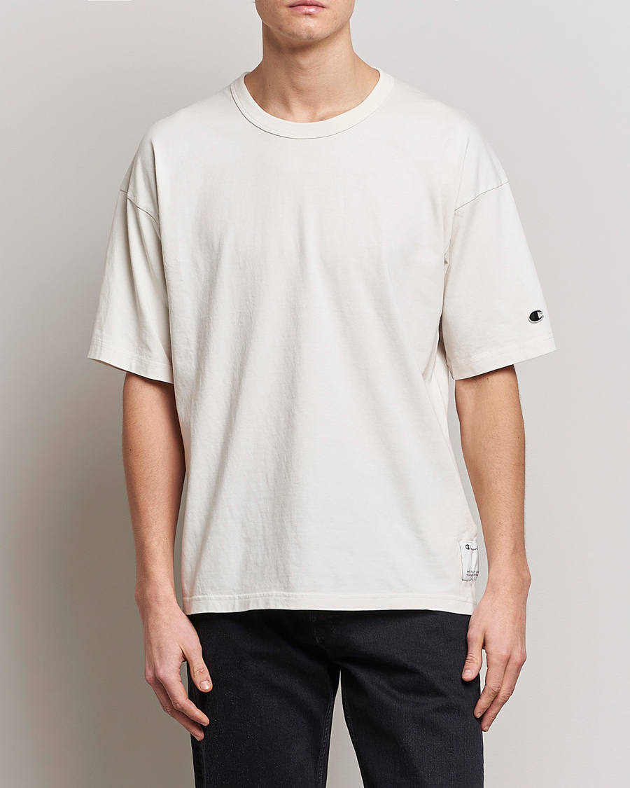 Mies | Valkoiset t-paidat | Champion | Heritage Garment Dyed T-Shirt Egret