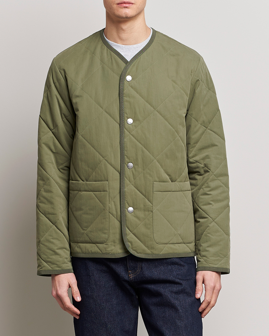 Mies | Kevättakit | A.P.C. | Julien Quilted Jacket Olive