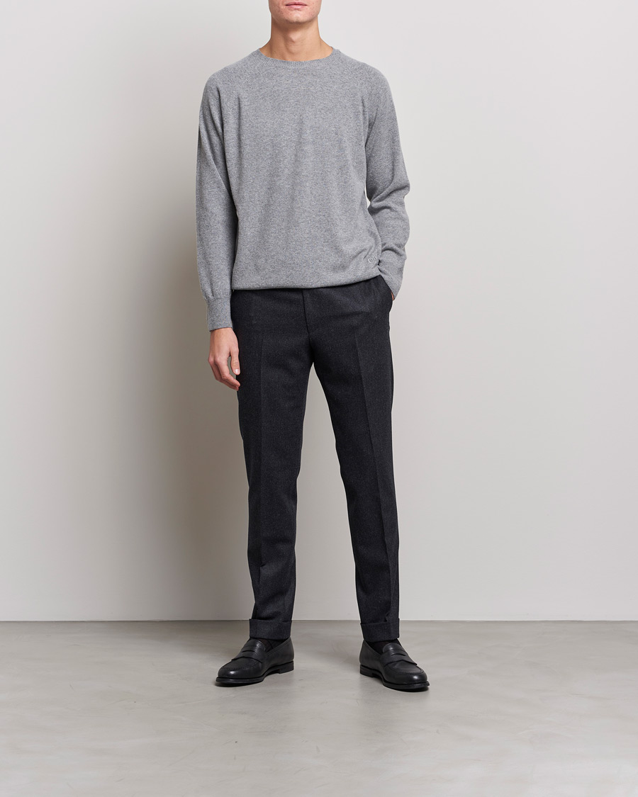 Mies | Puserot | Oscar Jacobson | Gustaf Lambswool Raglan Crew Neck Light Grey