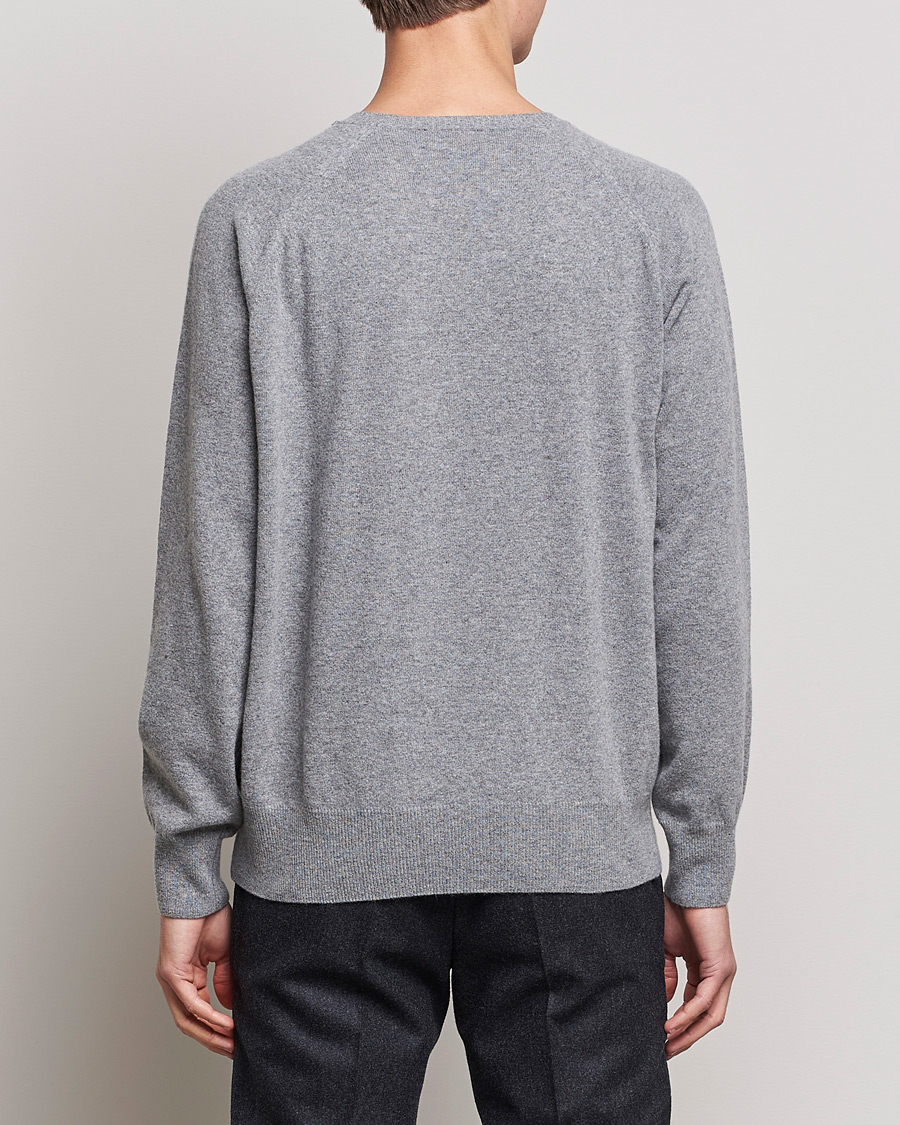 Mies | Puserot | Oscar Jacobson | Gustaf Lambswool Raglan Crew Neck Light Grey