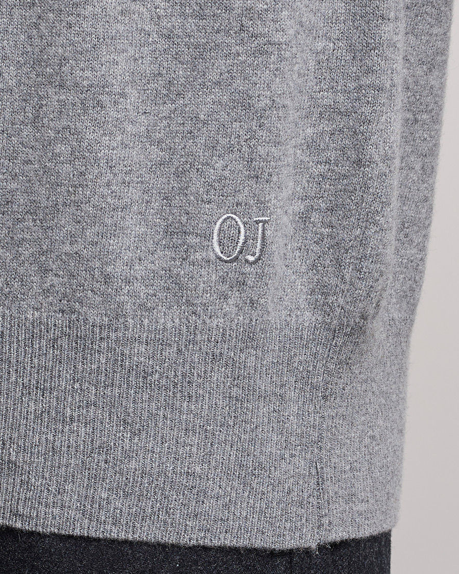 Mies | Puserot | Oscar Jacobson | Gustaf Lambswool Raglan Crew Neck Light Grey
