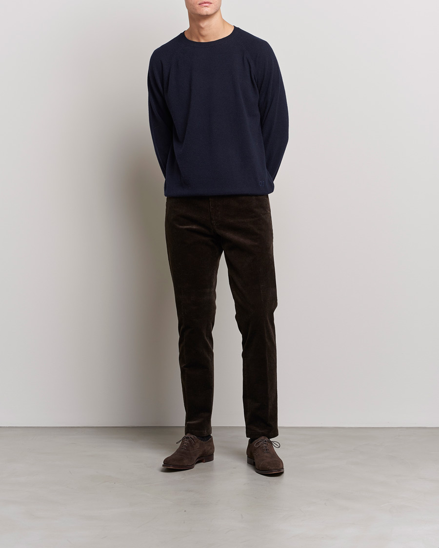 Mies | Puserot | Oscar Jacobson | Gustaf Lambswool Raglan Crew Neck Navy