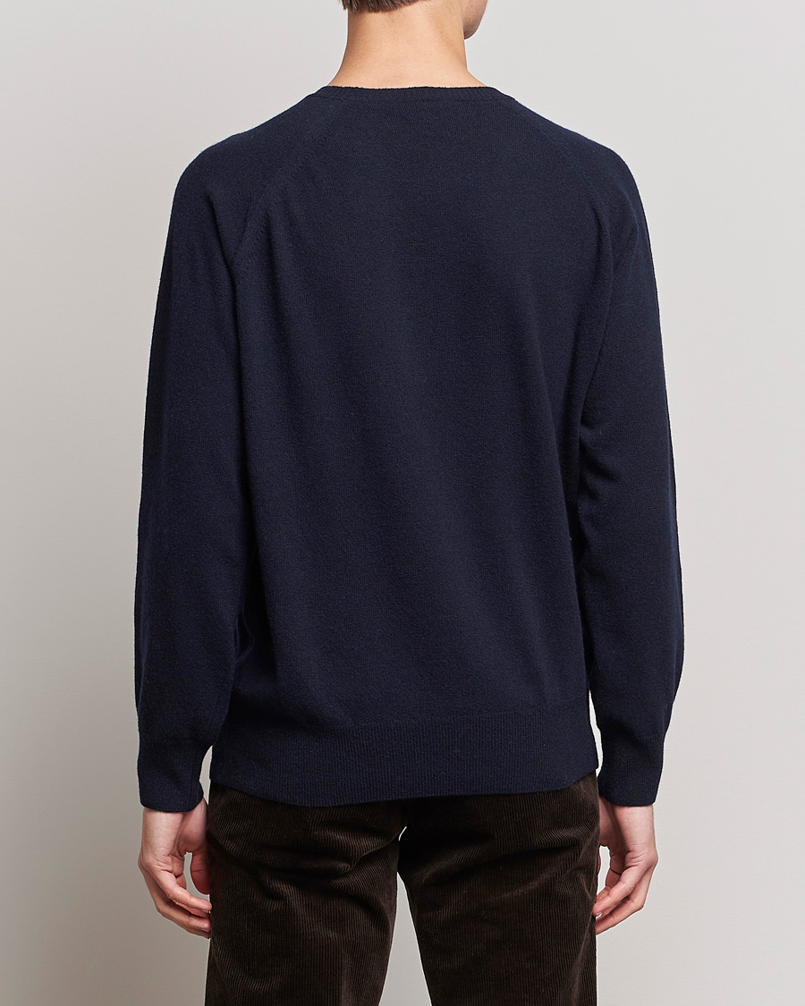 Mies | Puserot | Oscar Jacobson | Gustaf Lambswool Raglan Crew Neck Navy