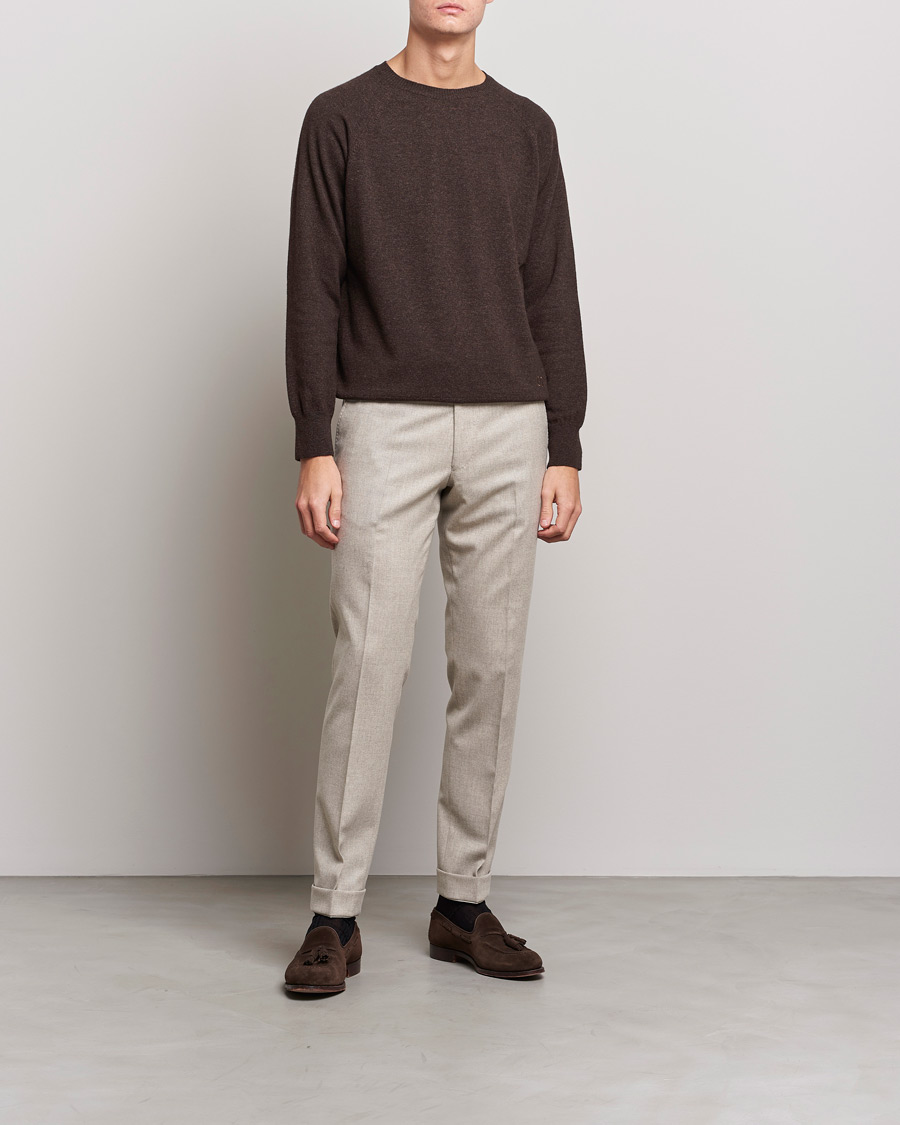 Mies | Puserot | Oscar Jacobson | Gustaf Lambswool Raglan Crew Neck Dark Brown