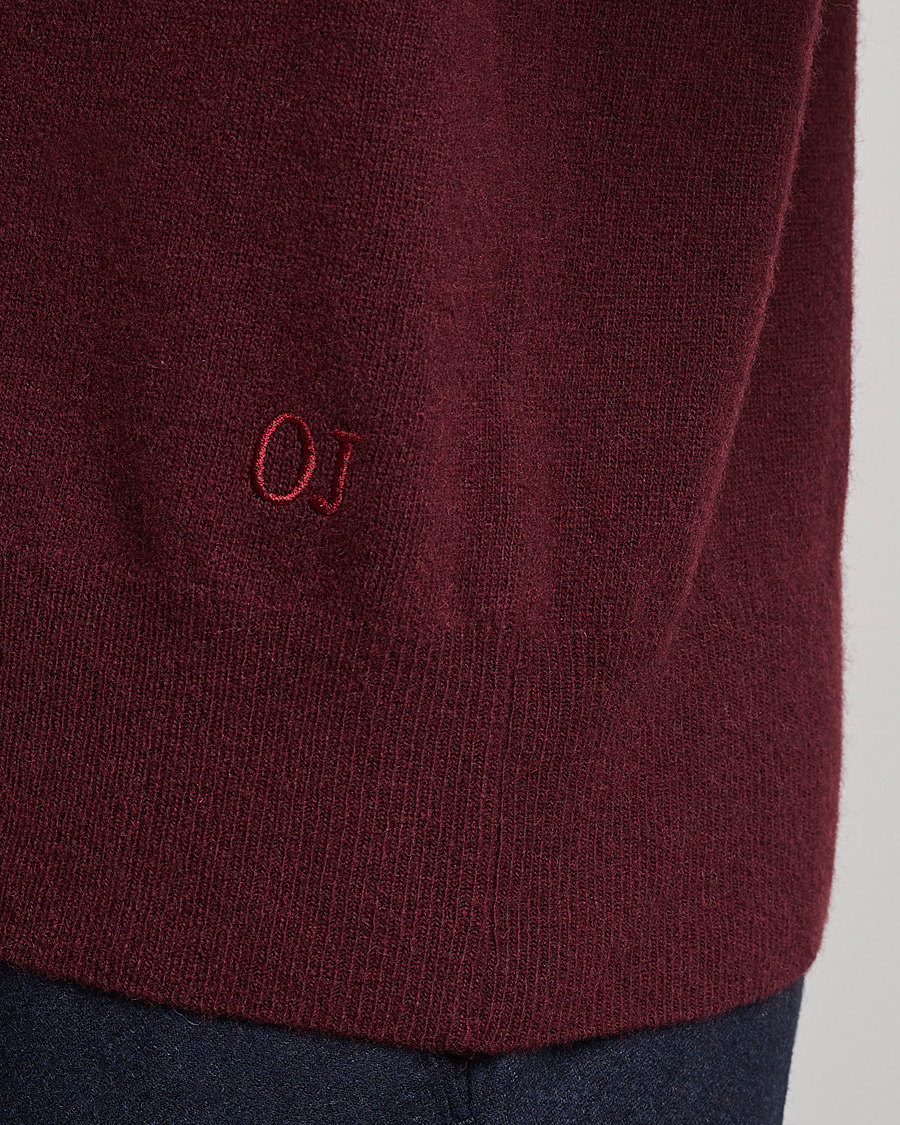 Mies | Puserot | Oscar Jacobson | Gustaf Lambswool Raglan Crew Neck Burgundy