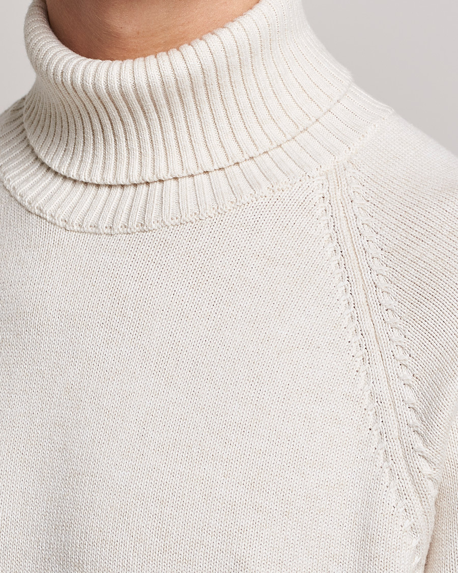 Mies | Puserot | Oscar Jacobson | Connery Cotton Rollneck Off White