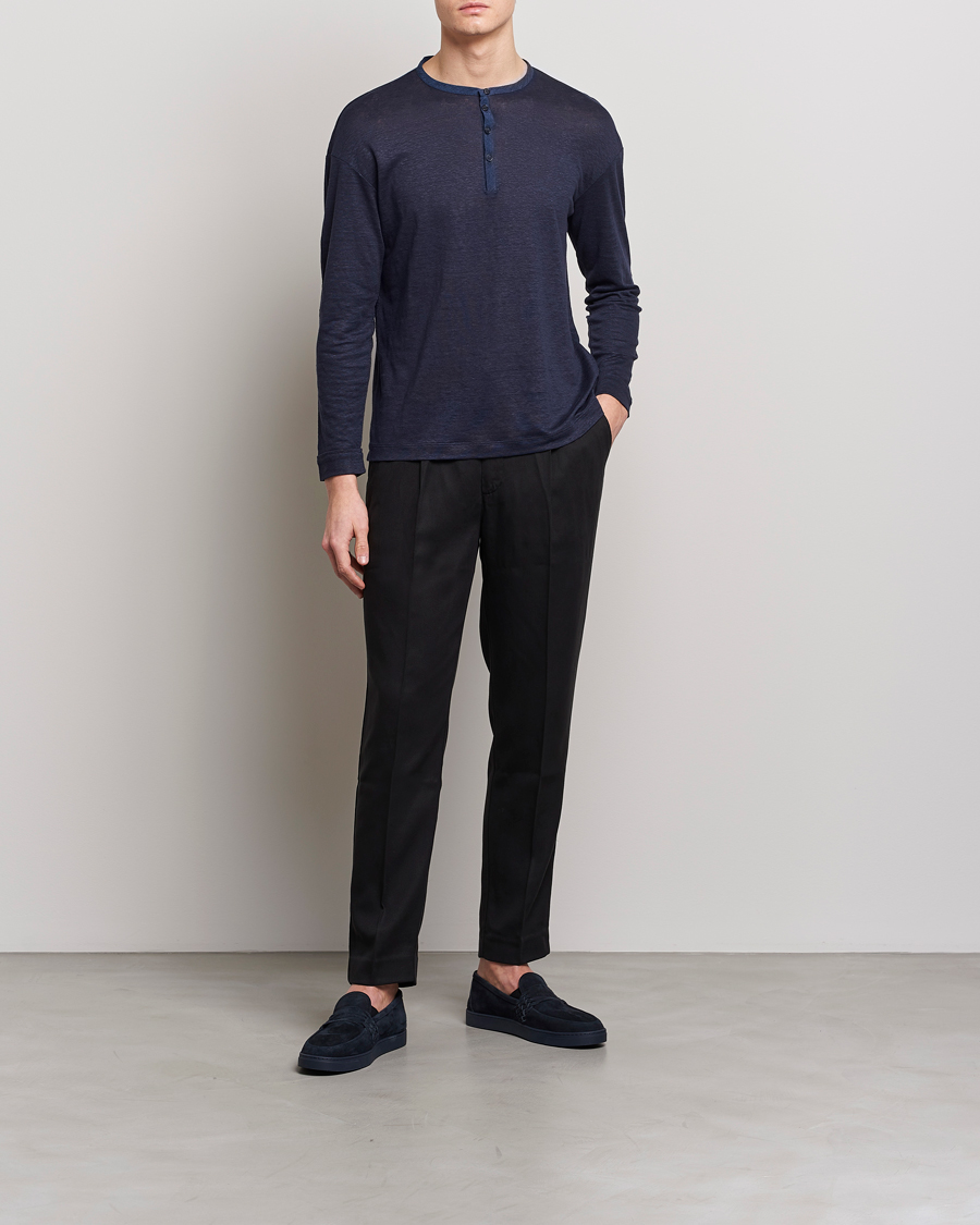 Mies | Puserot | Giorgio Armani | Linen Henley Navy