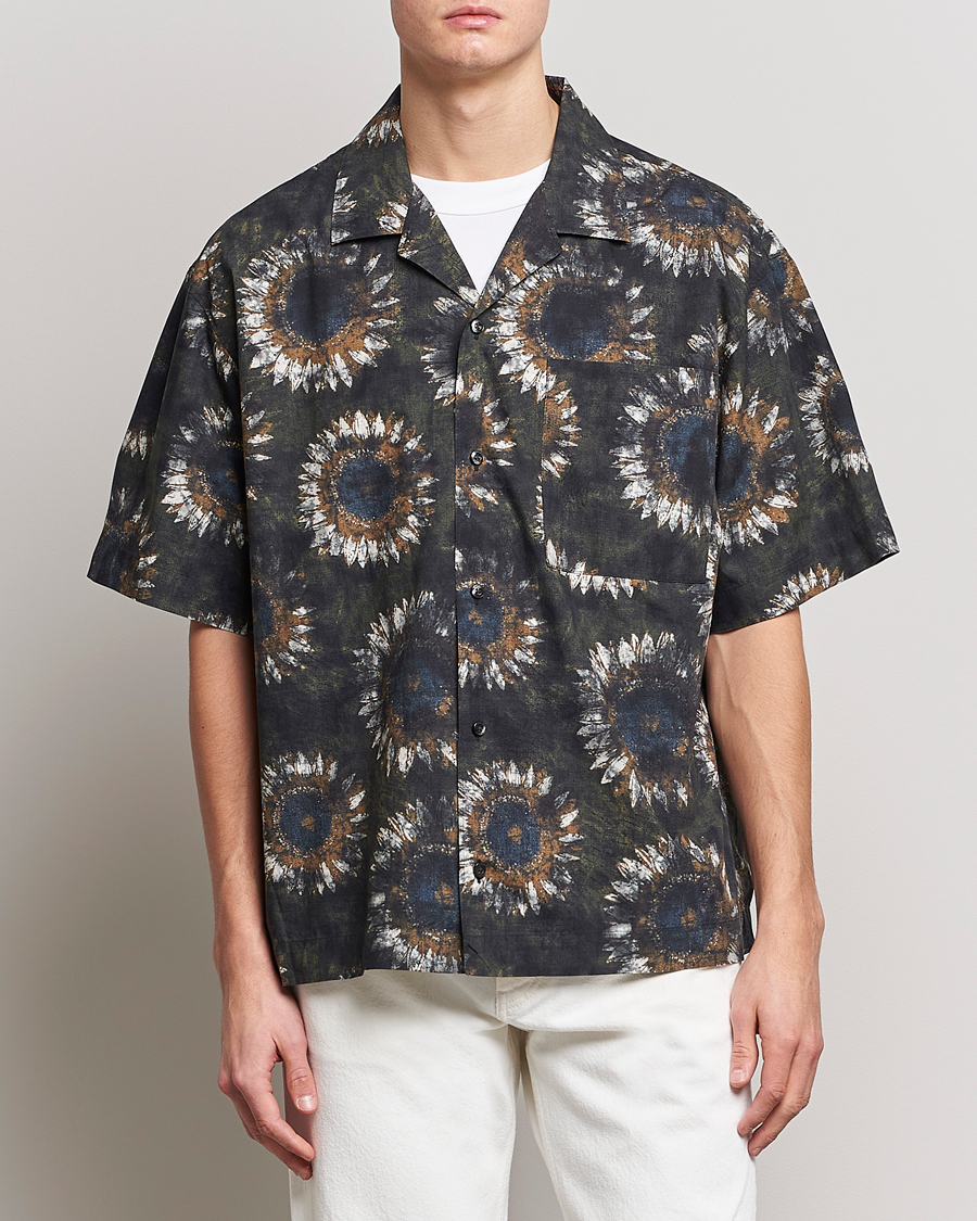 Mies | Lyhythihaiset kauluspaidat | HUGO | Egeeno Printed Resort Collar Short Sleeve Shirt Green